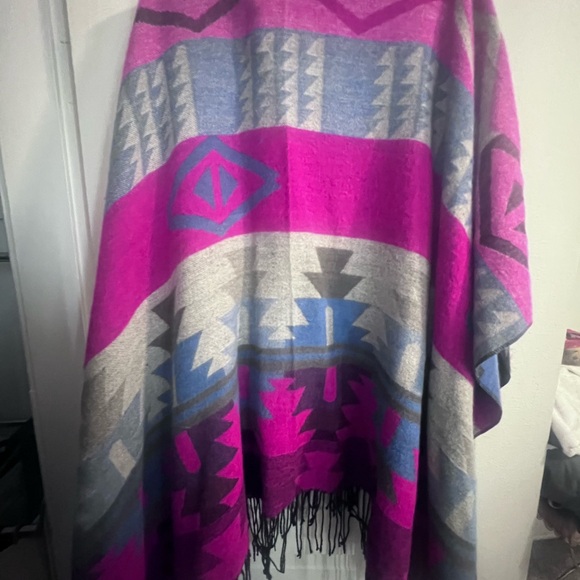 Colorful Aztec Patterned Shawl - Picture 2 of 6